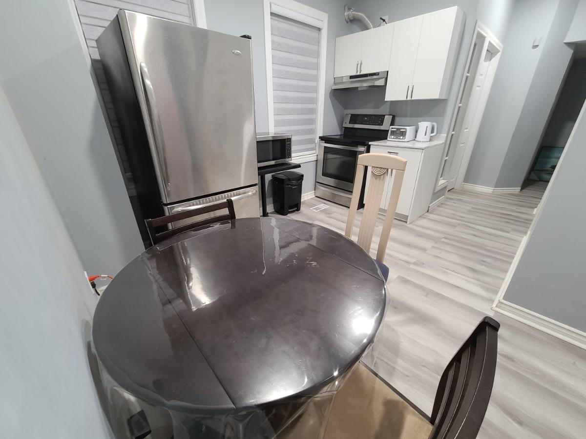 Downtown Ottawa Spacious Room Accommodation エクステリア 写真