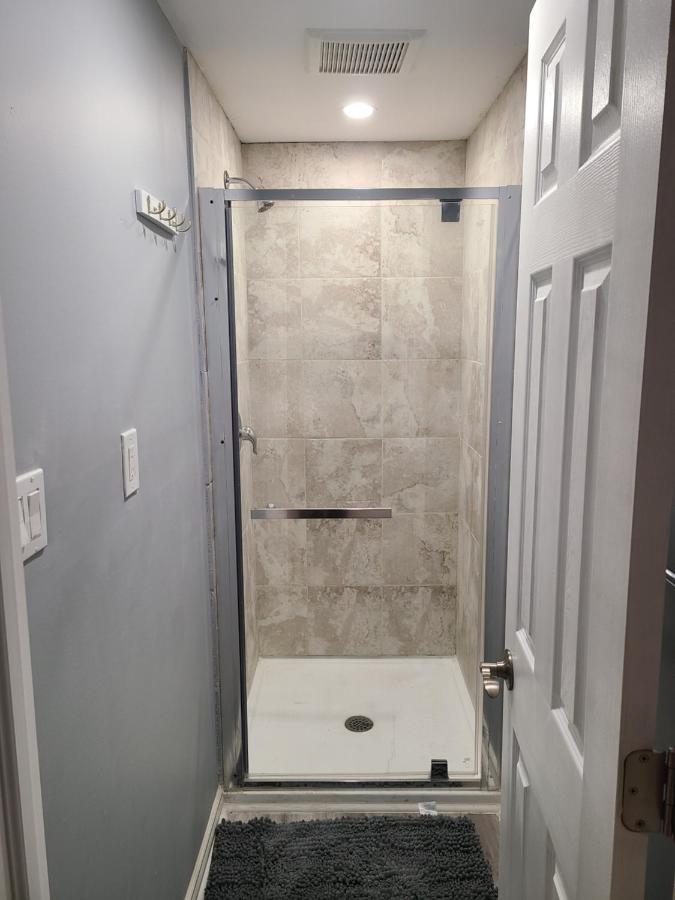 Downtown Ottawa Spacious Room Accommodation エクステリア 写真