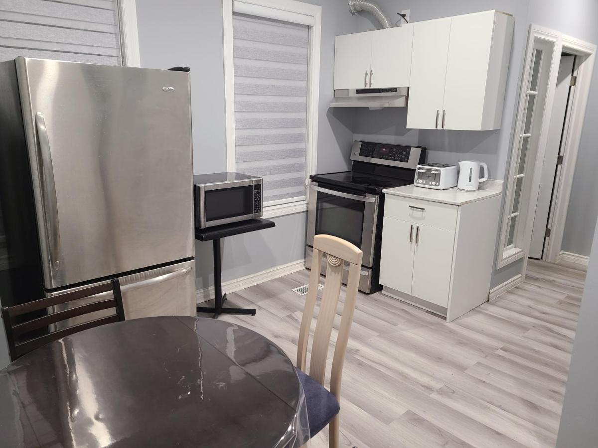 Downtown Ottawa Spacious Room Accommodation エクステリア 写真